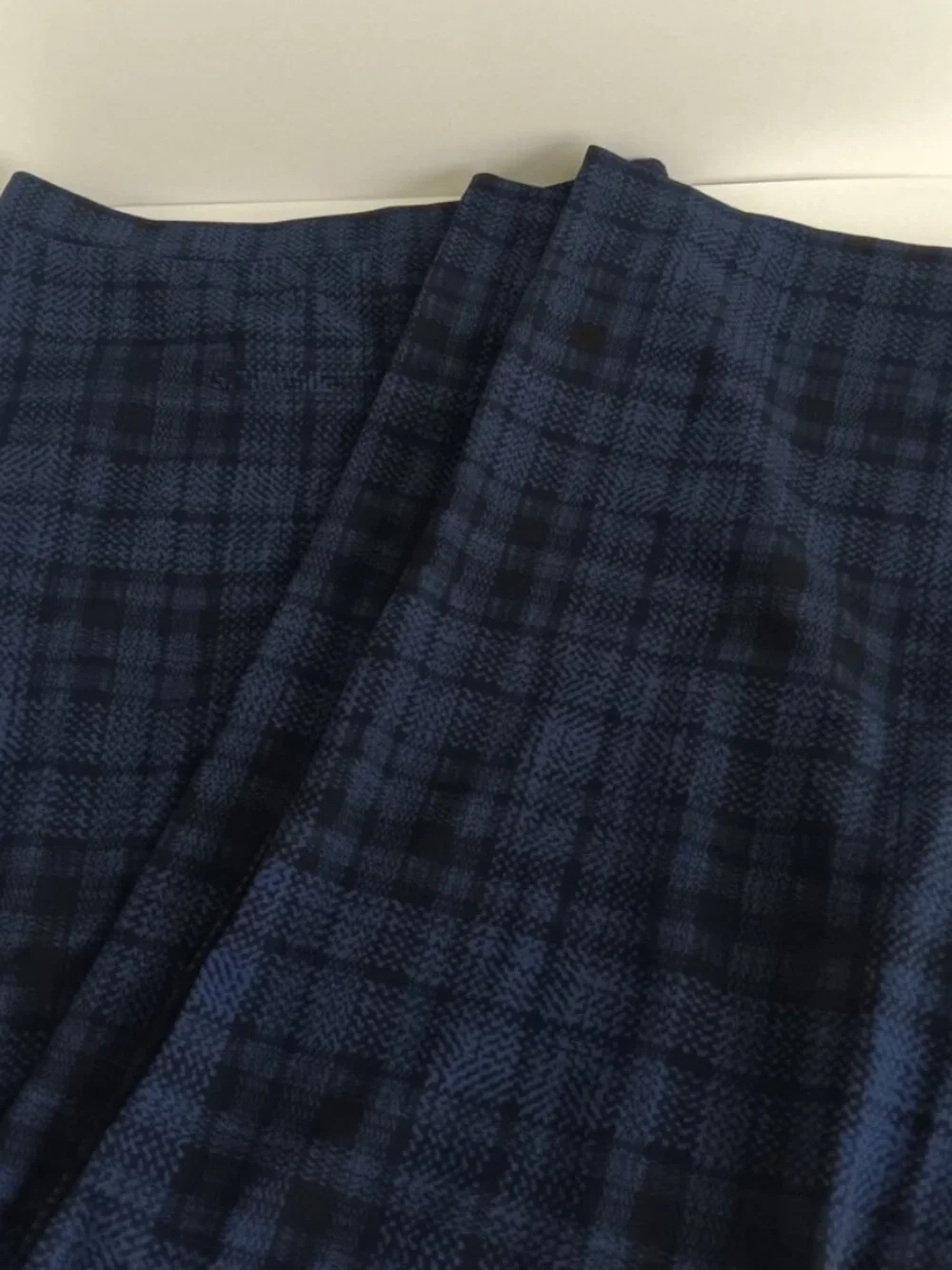 Isaac Mizrahi Regular Printed Scuba Crepe Slim Straight Pants, Navy Sz 4X a65547